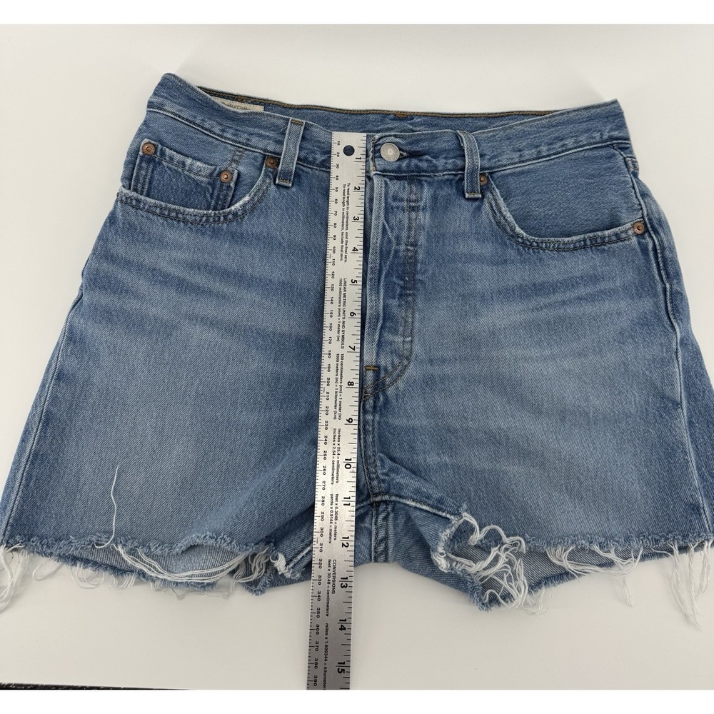 Levi's 501 Women's High Rise Cut Off Blue Denim Shorts Button Fly Size 29W - Picture 11 of 12